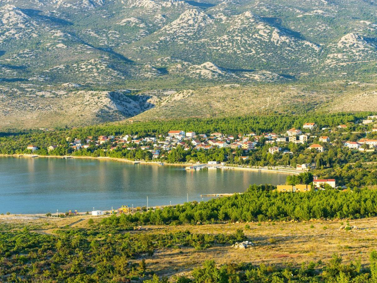 Vacation House Loreta Sveti Rok Экстерьер фото